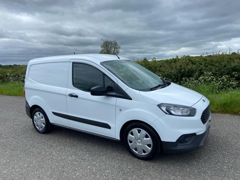 FORD TRANSIT COURIER