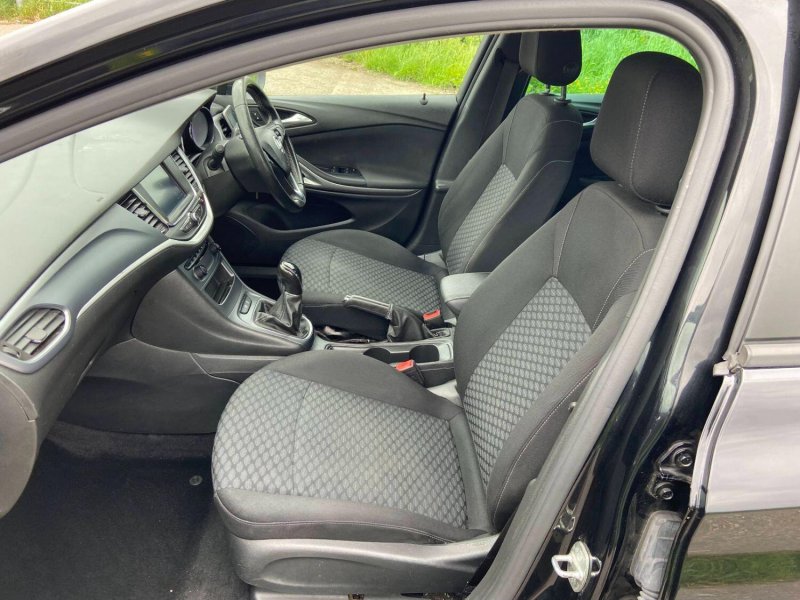 VAUXHALL ASTRA
