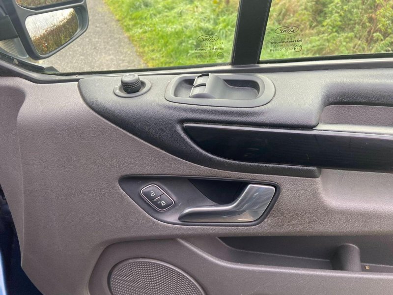 FORD TRANSIT CUSTOM