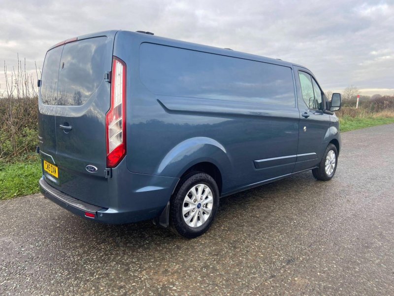 FORD TRANSIT CUSTOM