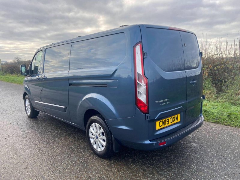 FORD TRANSIT CUSTOM
