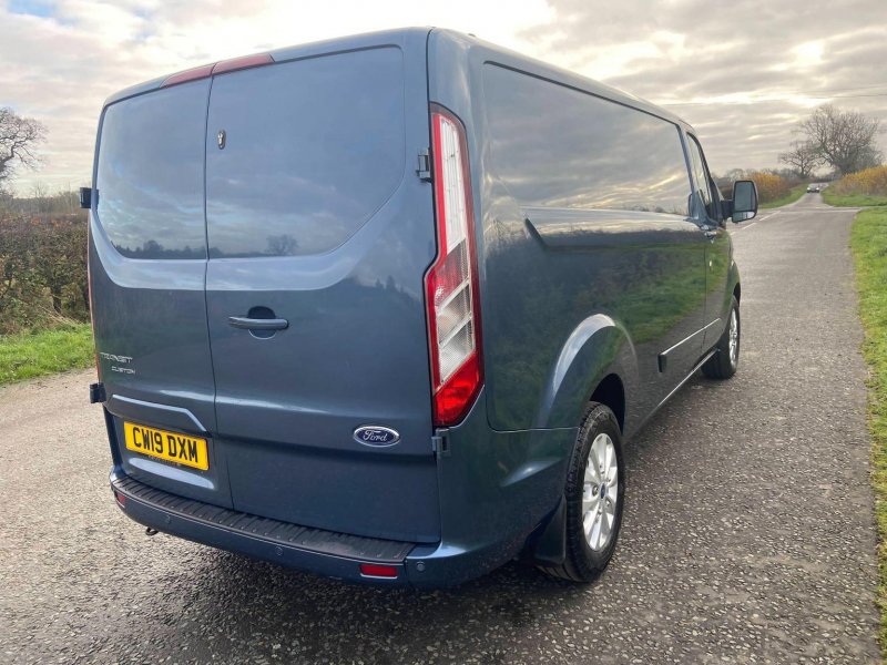 FORD TRANSIT CUSTOM