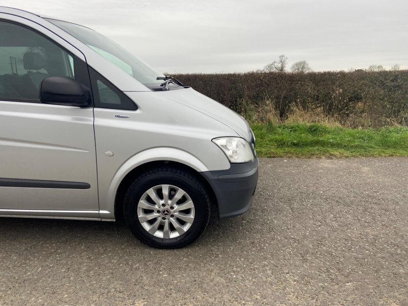 MERCEDES-BENZ VITO
