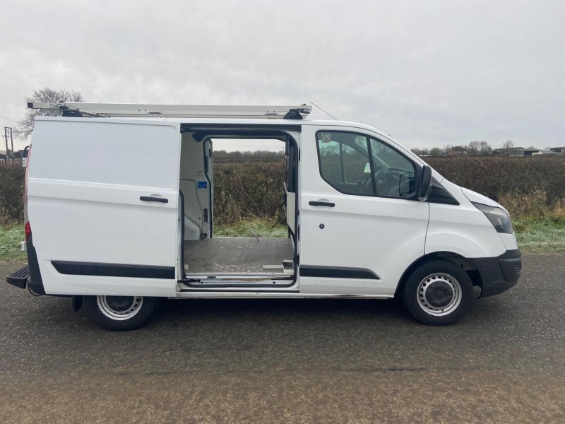 FORD TRANSIT CUSTOM