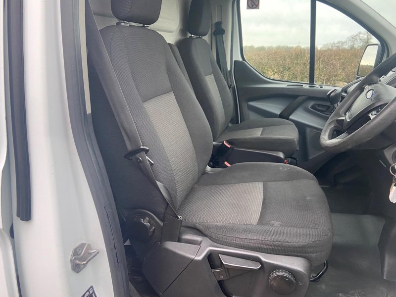 FORD TRANSIT CUSTOM