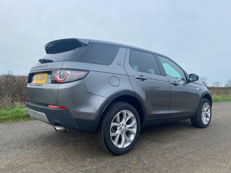 LAND ROVER DISCOVERY SPORT