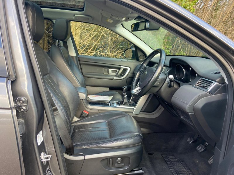LAND ROVER DISCOVERY SPORT