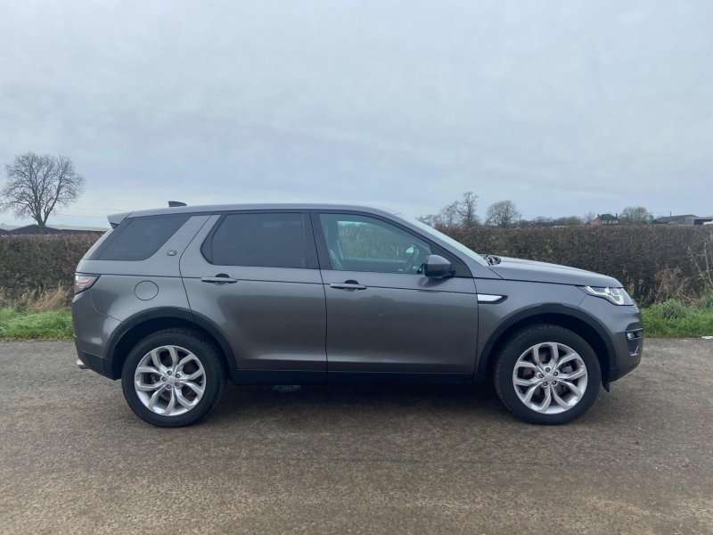LAND ROVER DISCOVERY SPORT