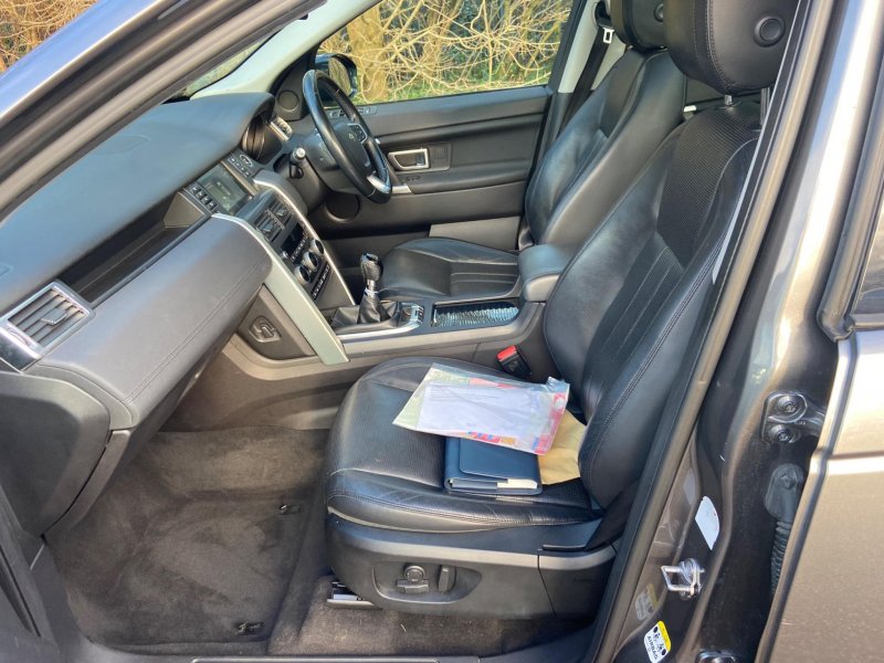 LAND ROVER DISCOVERY SPORT