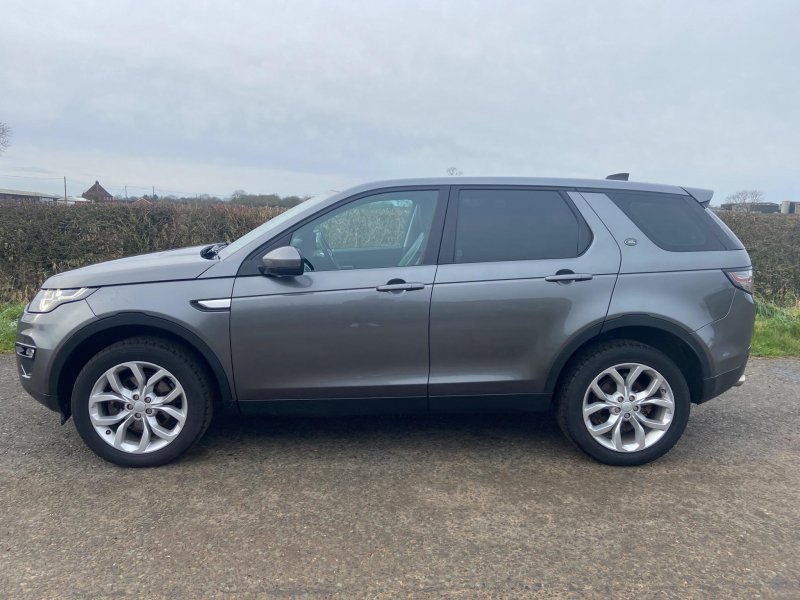 LAND ROVER DISCOVERY SPORT