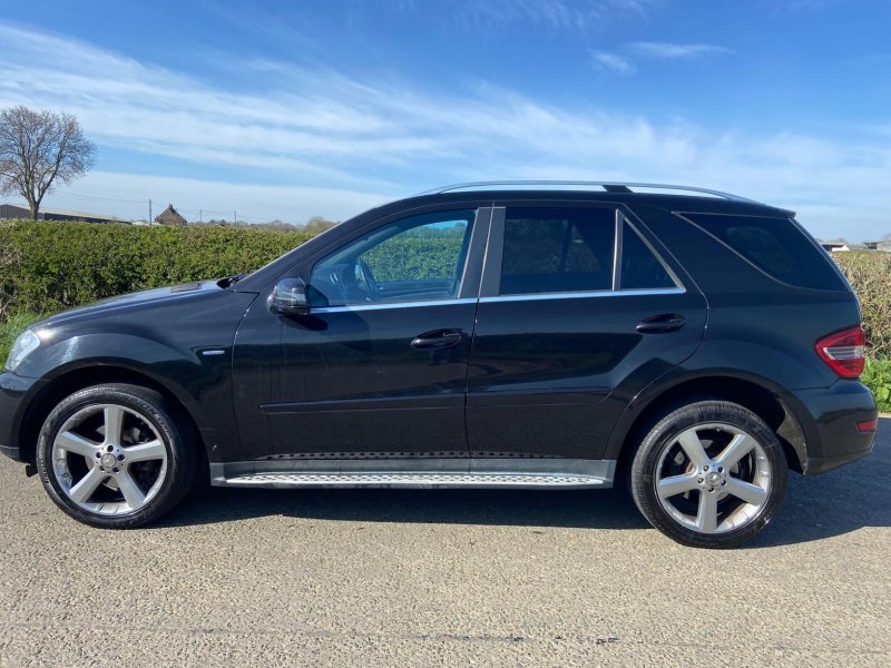 MERCEDES-BENZ M CLASS
