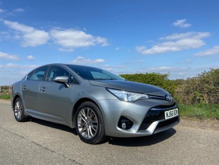TOYOTA AVENSIS 1.6 D-4D Business Edition Euro 6 (s/s) 4dr