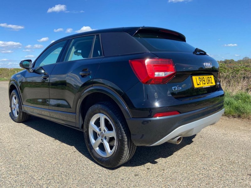 AUDI Q2