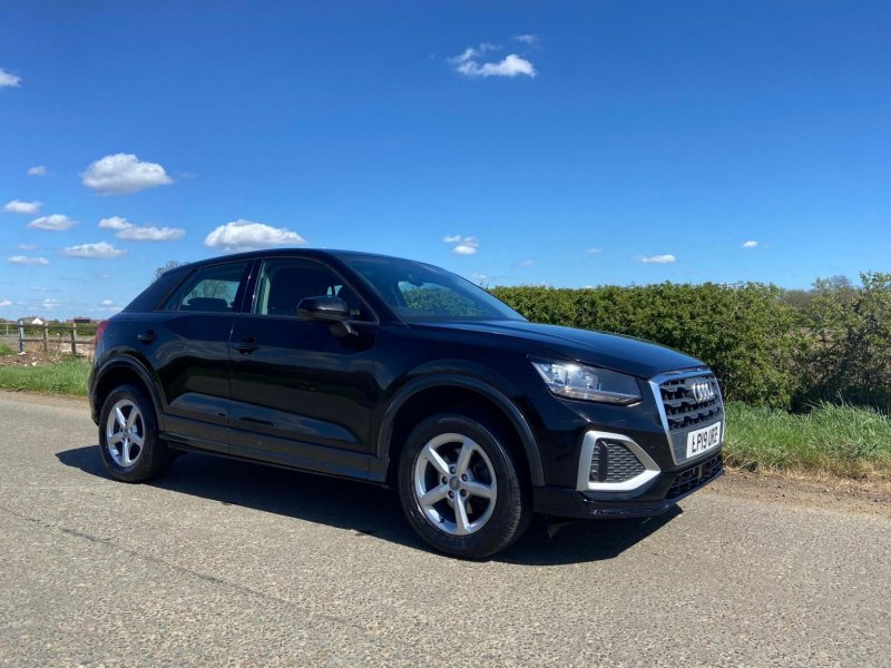 AUDI Q2