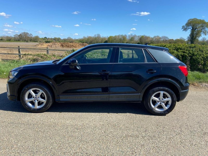 AUDI Q2