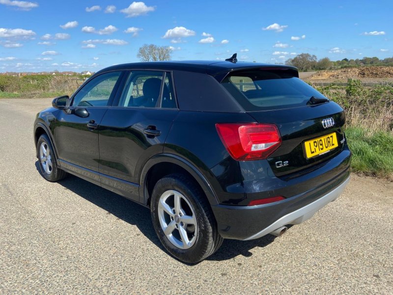 AUDI Q2