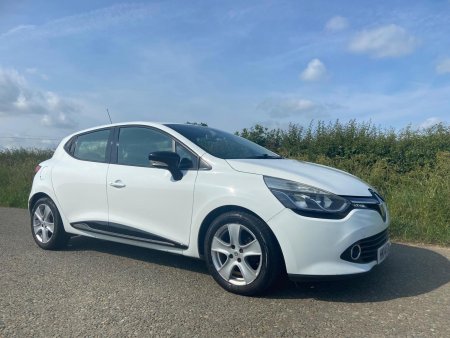 RENAULT CLIO 1.2 16V Dynamique MediaNav Euro 5 5dr