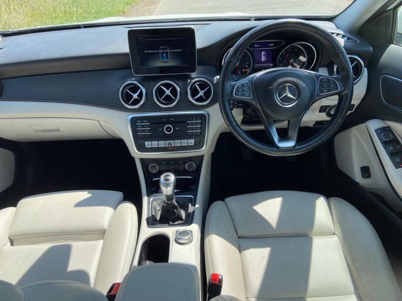 MERCEDES-BENZ GLA CLASS