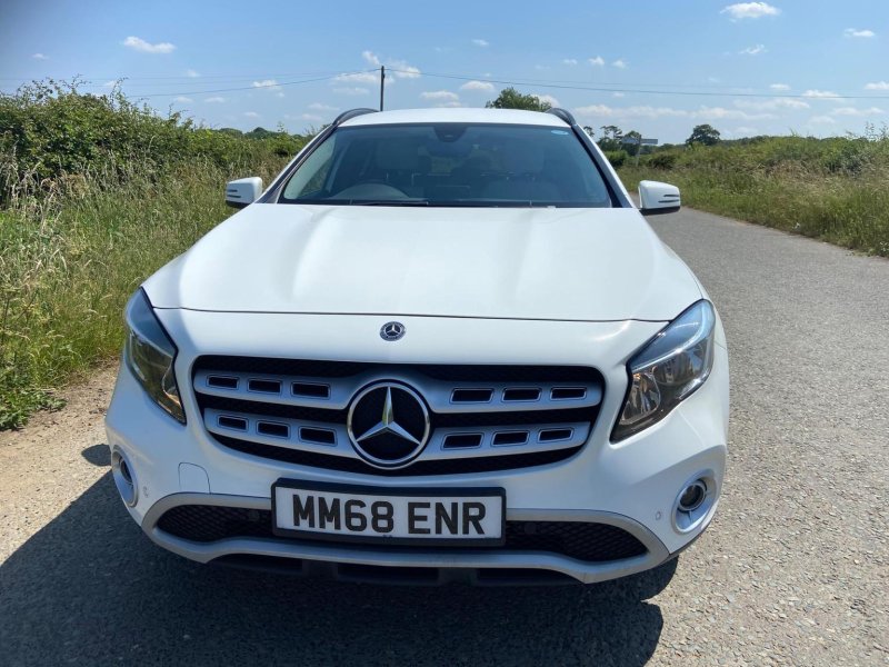 MERCEDES-BENZ GLA CLASS