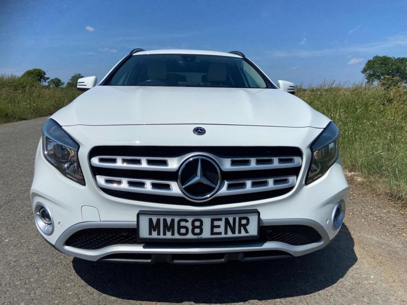 MERCEDES-BENZ GLA CLASS