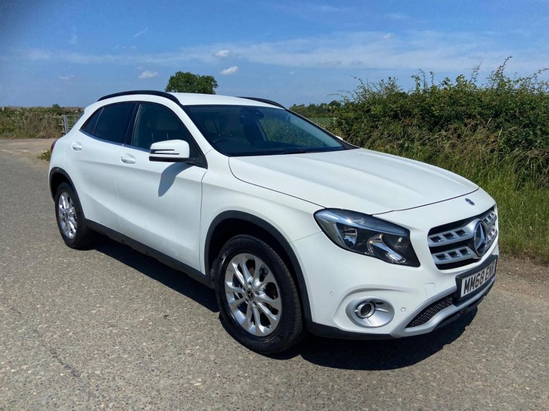 MERCEDES-BENZ GLA CLASS