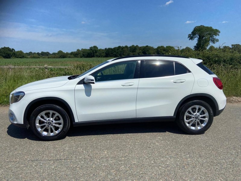 MERCEDES-BENZ GLA CLASS