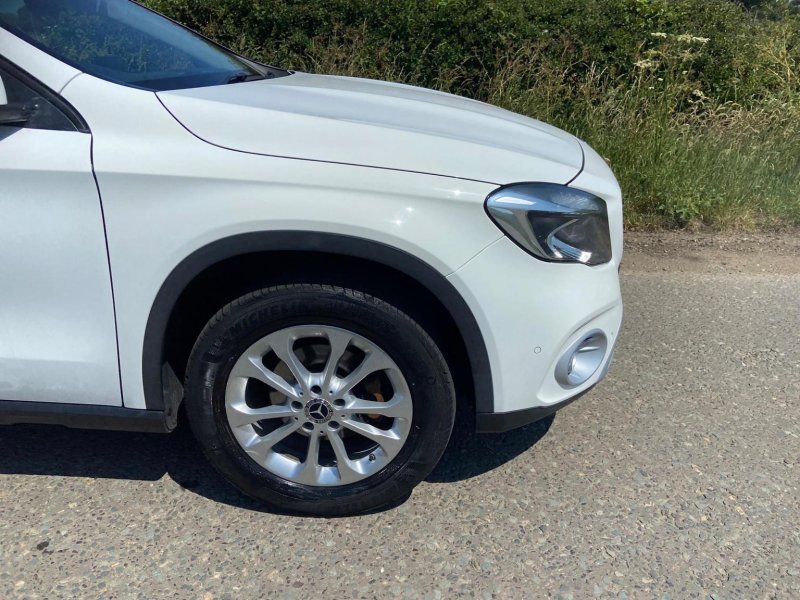 MERCEDES-BENZ GLA CLASS