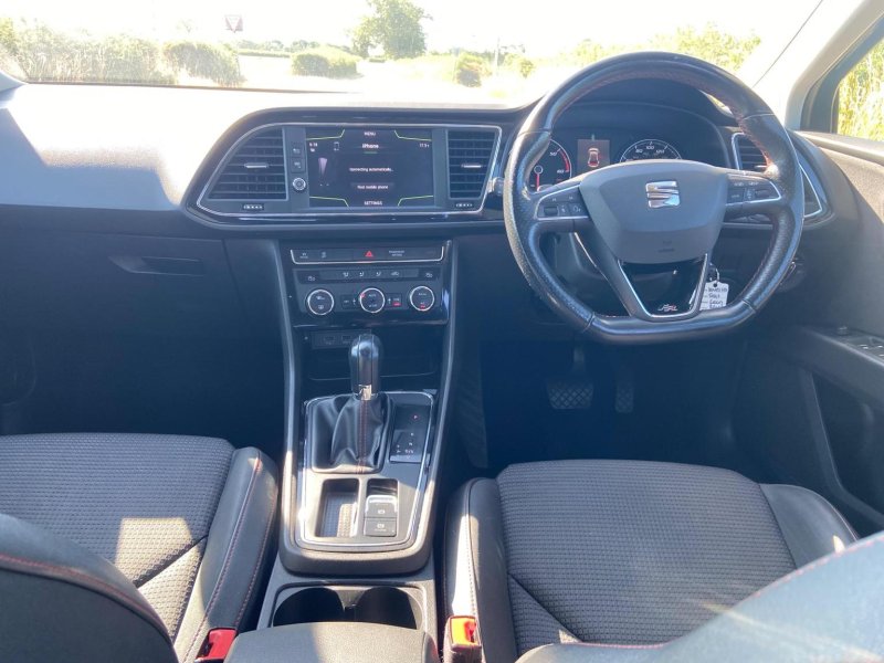 SEAT LEON