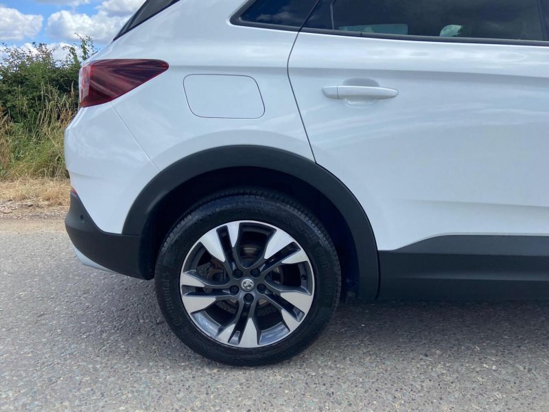 VAUXHALL GRANDLAND X