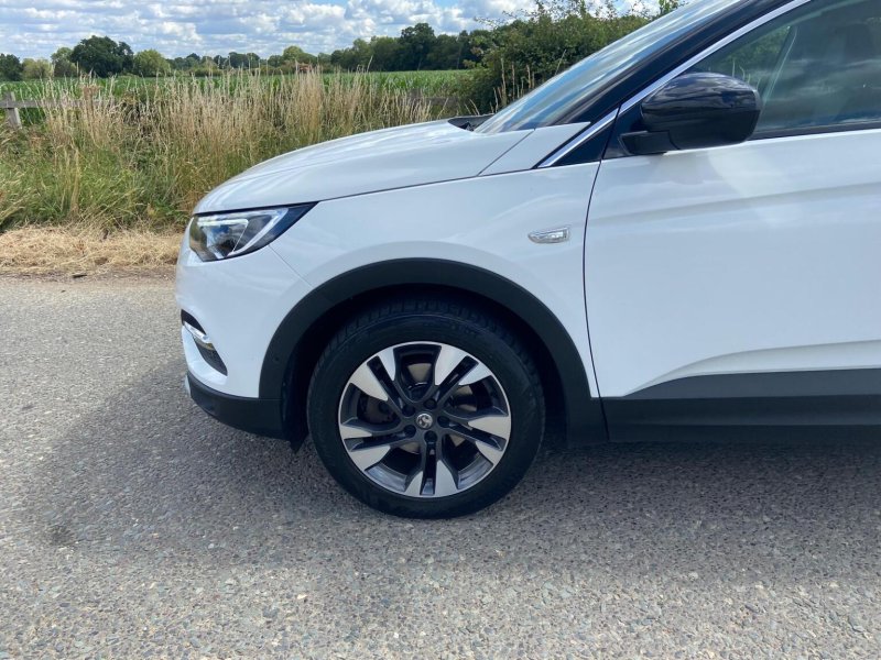 VAUXHALL GRANDLAND X