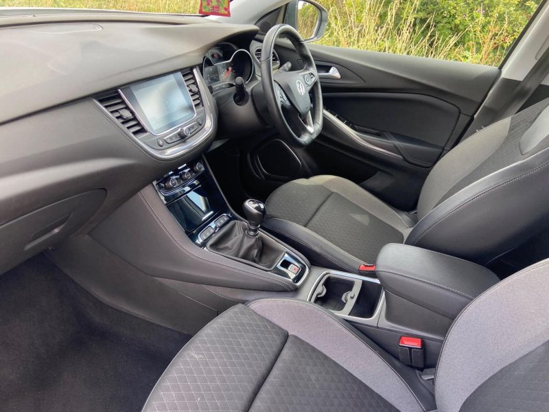 VAUXHALL GRANDLAND X