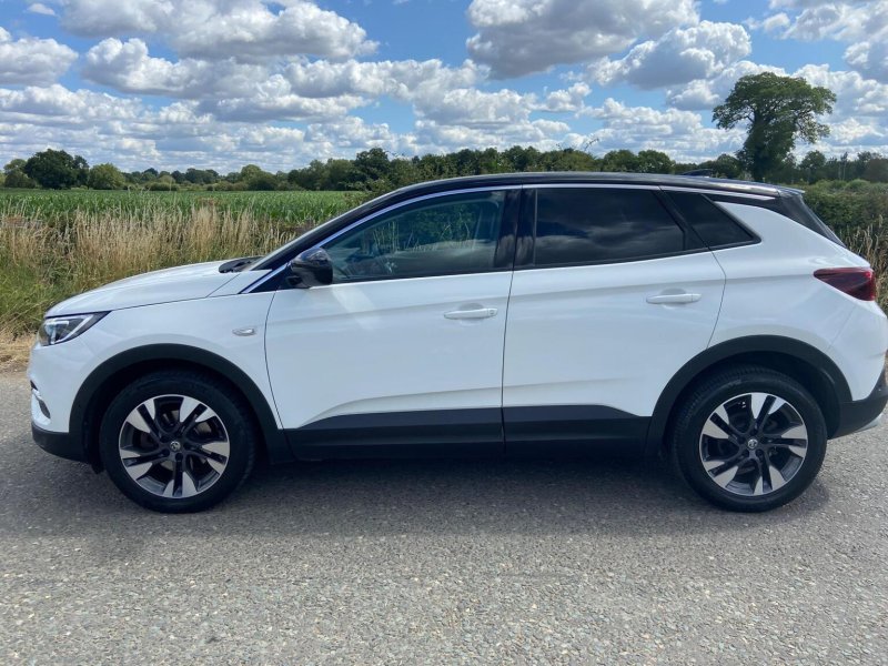 VAUXHALL GRANDLAND X