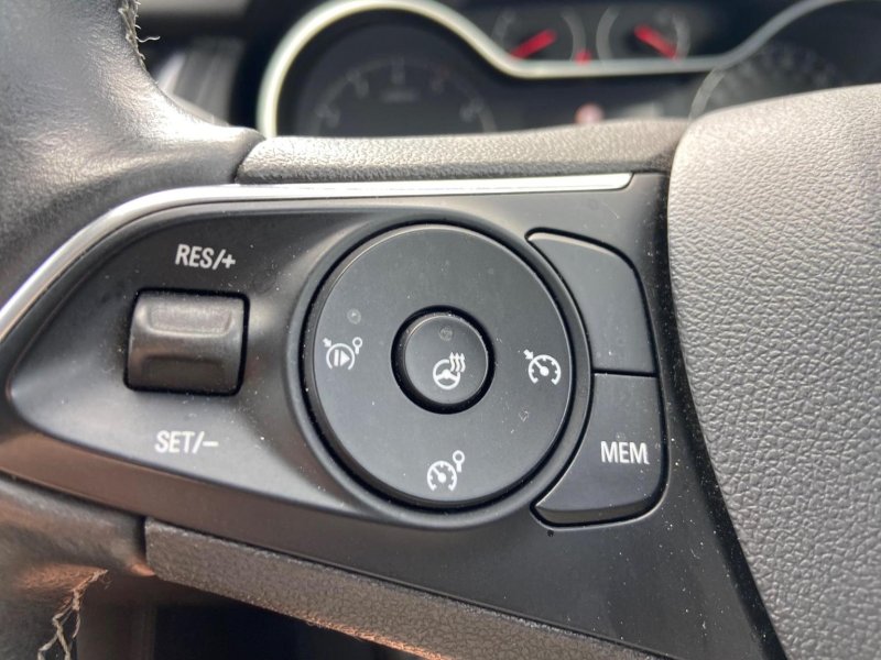 VAUXHALL GRANDLAND X