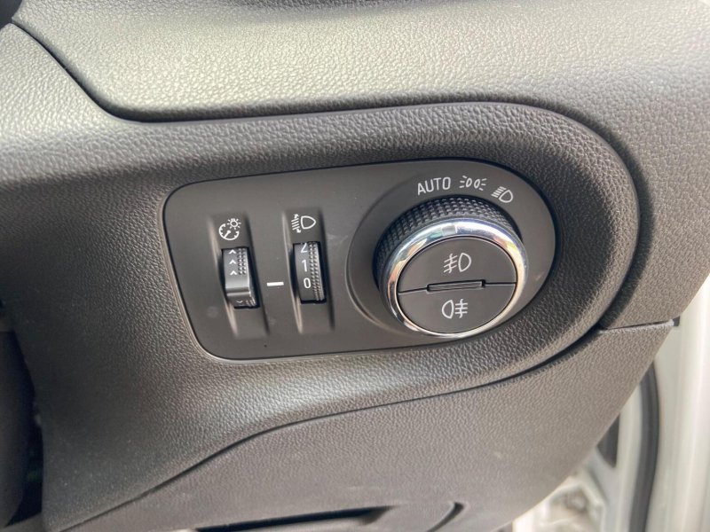 VAUXHALL GRANDLAND X