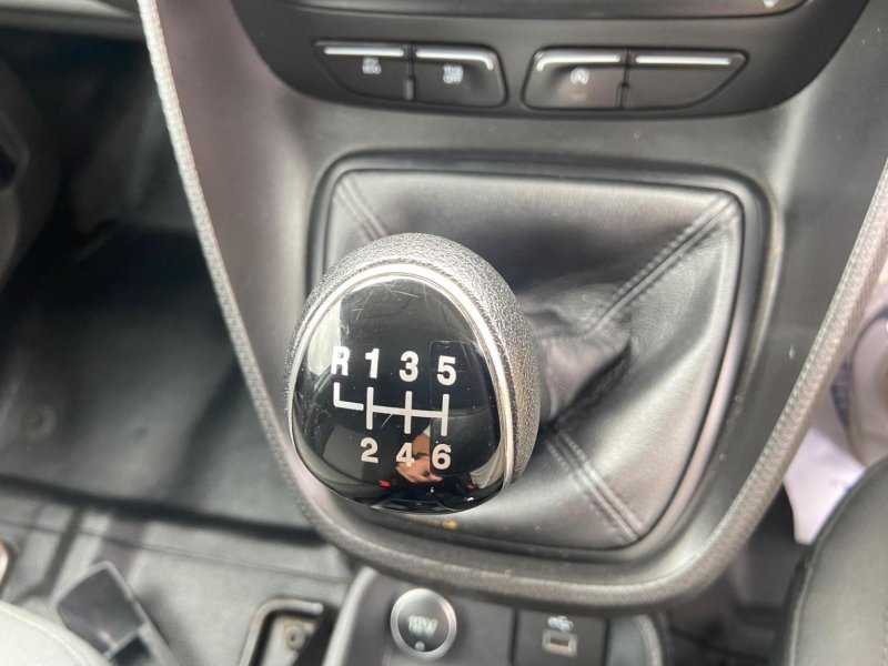 FORD TRANSIT CONNECT