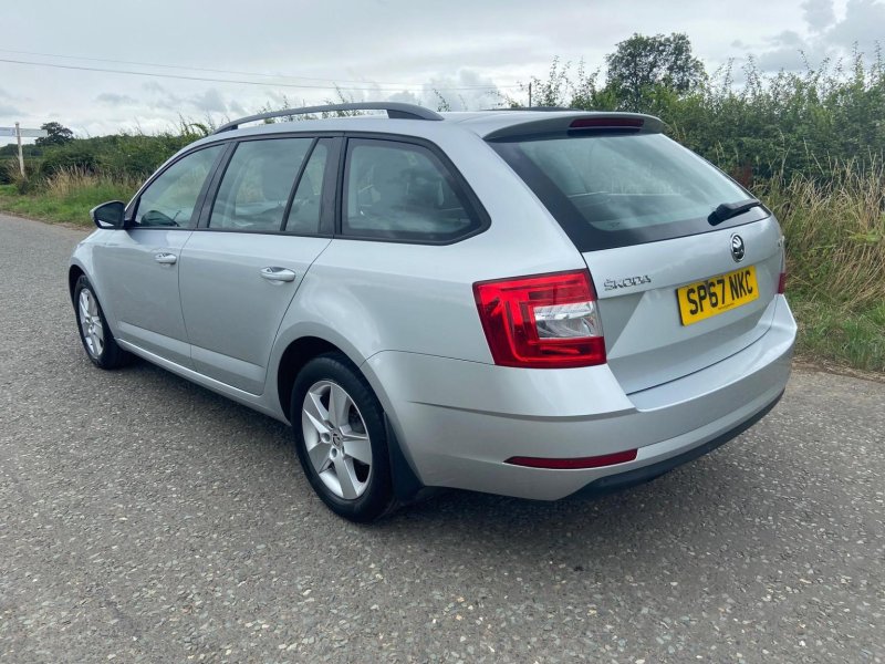 SKODA OCTAVIA