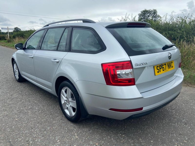 SKODA OCTAVIA
