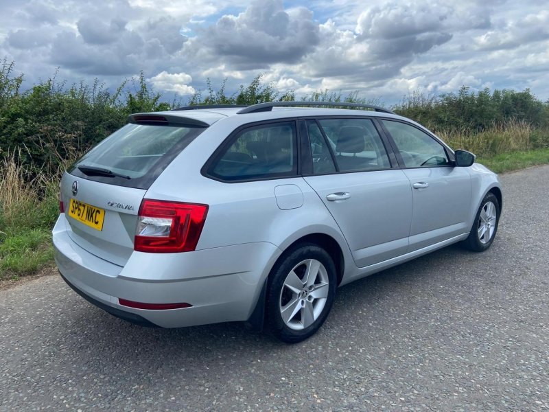 SKODA OCTAVIA