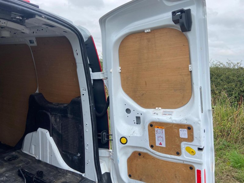 FORD TRANSIT CONNECT